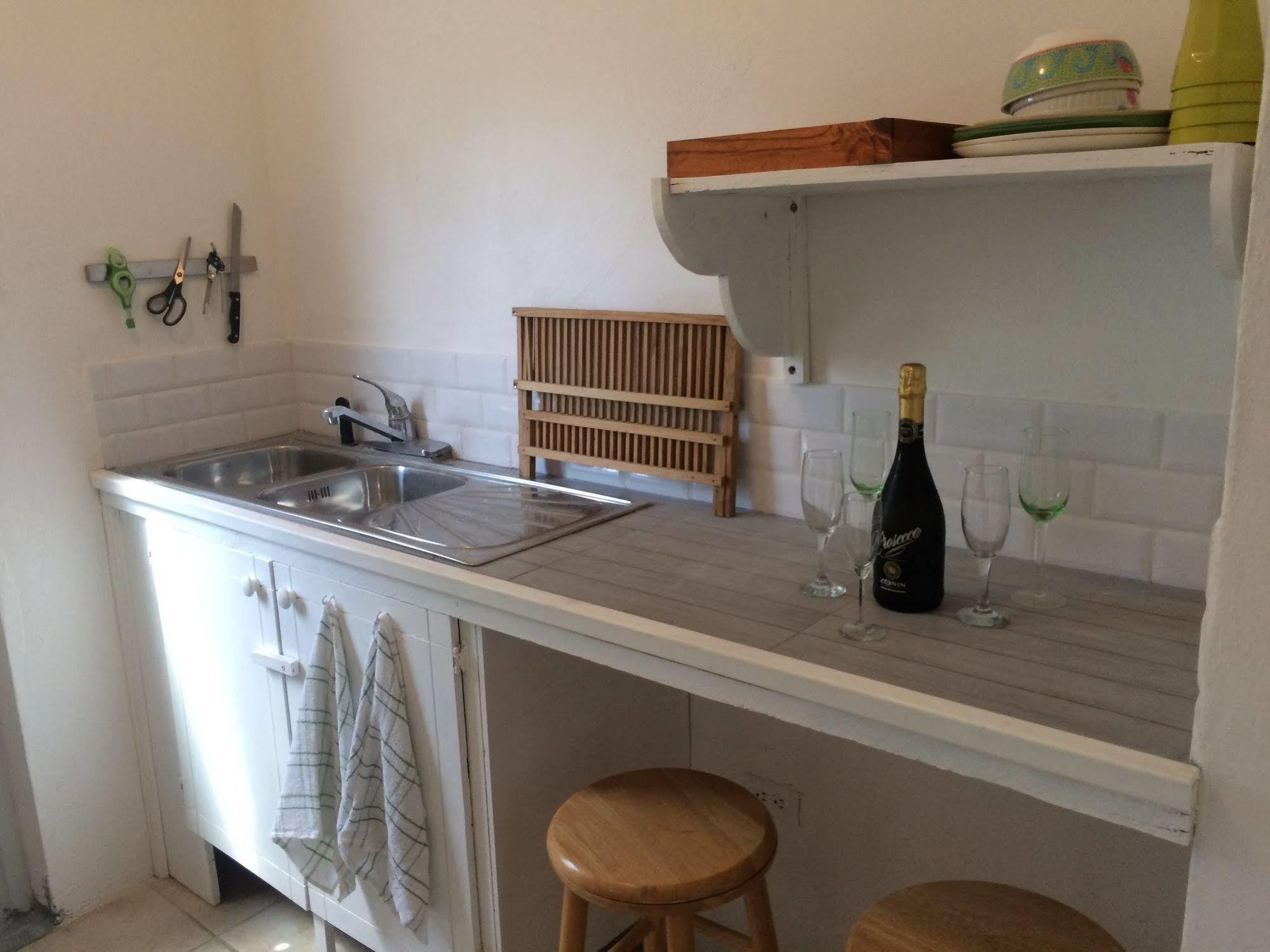 Vicky'S Keys Hostel Upper Princeʼs Quarter Εξωτερικό φωτογραφία